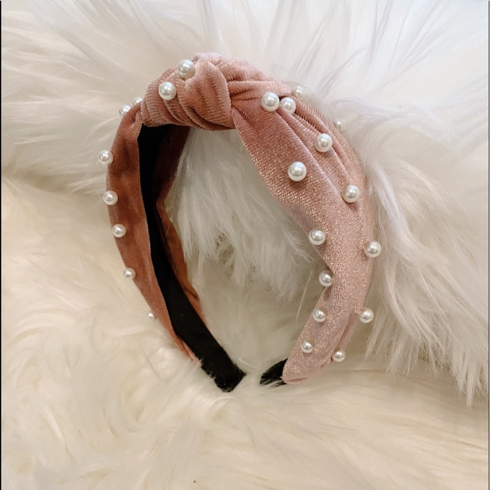 SALE ‼️ Pink Pearl Velvet Knotted Headband - Picture 2 of 2